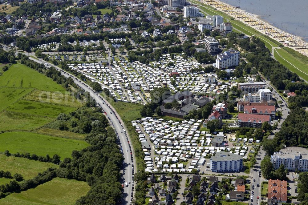 Cuxhaven from above - Coastline on the sandy beach of Nordsee in Duhnen in the state Lower Saxony