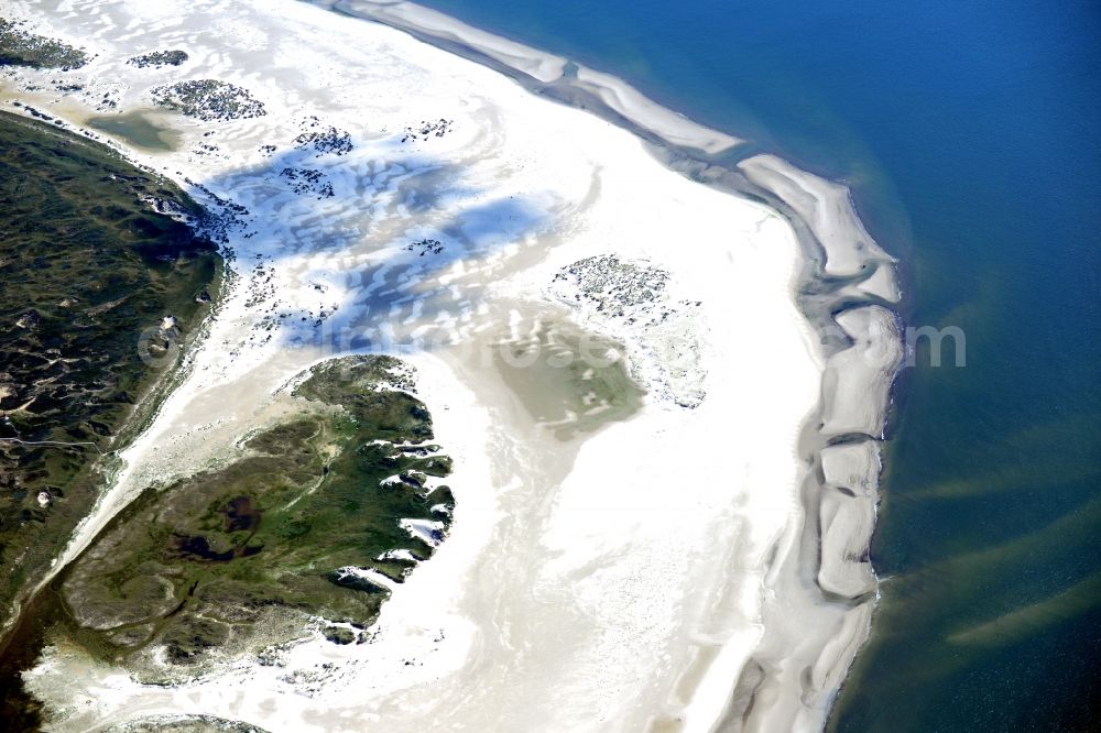 Aerial image Nebel - Coastline on the sandy beach of Nordsee- Insel Amrum in Nebel in the state Schleswig-Holstein