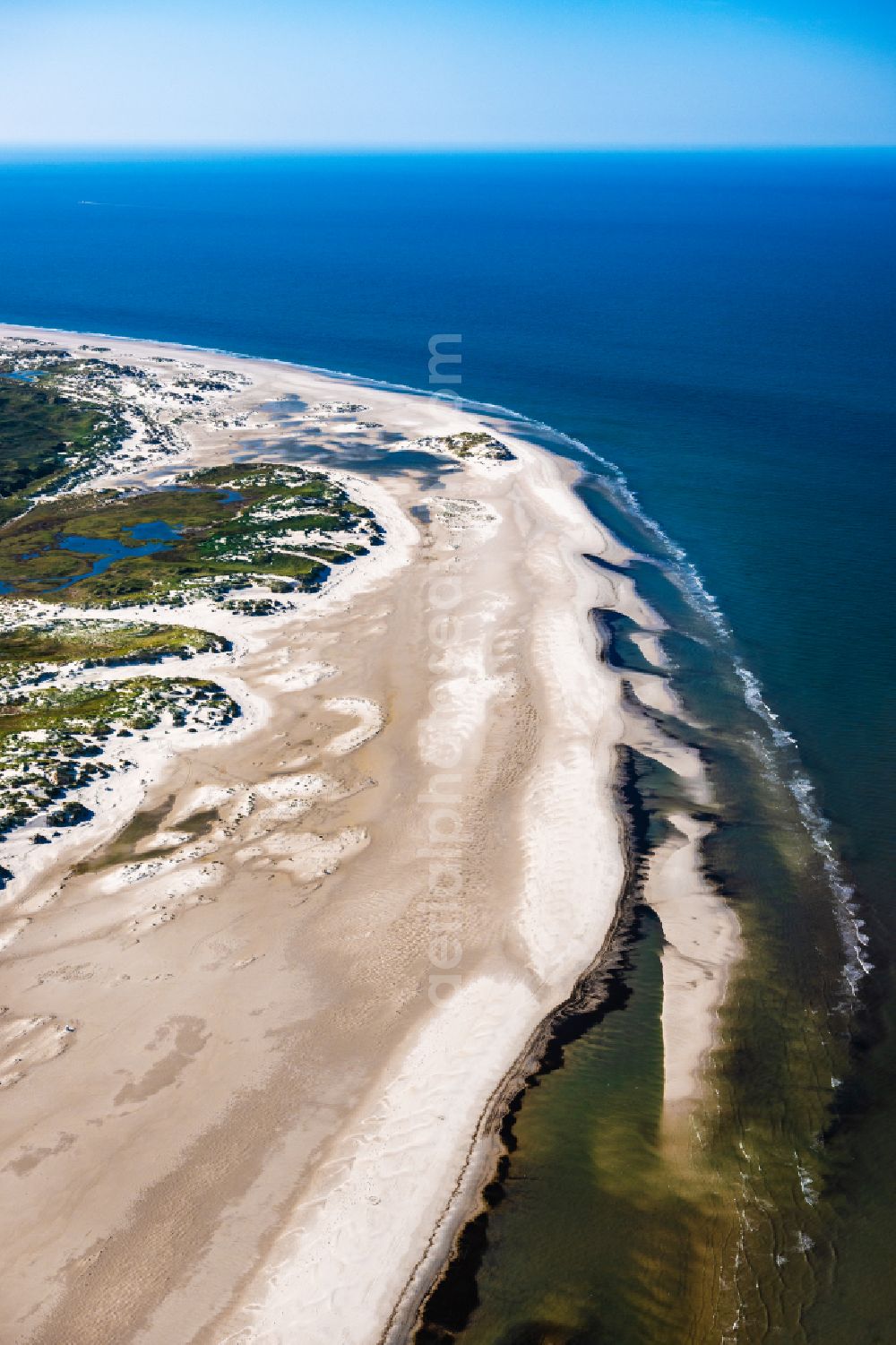 Aerial image Norddorf - Coastline on the sandy beach of Nordsee- Insel Amrum in Norddorf in the state Schleswig-Holstein