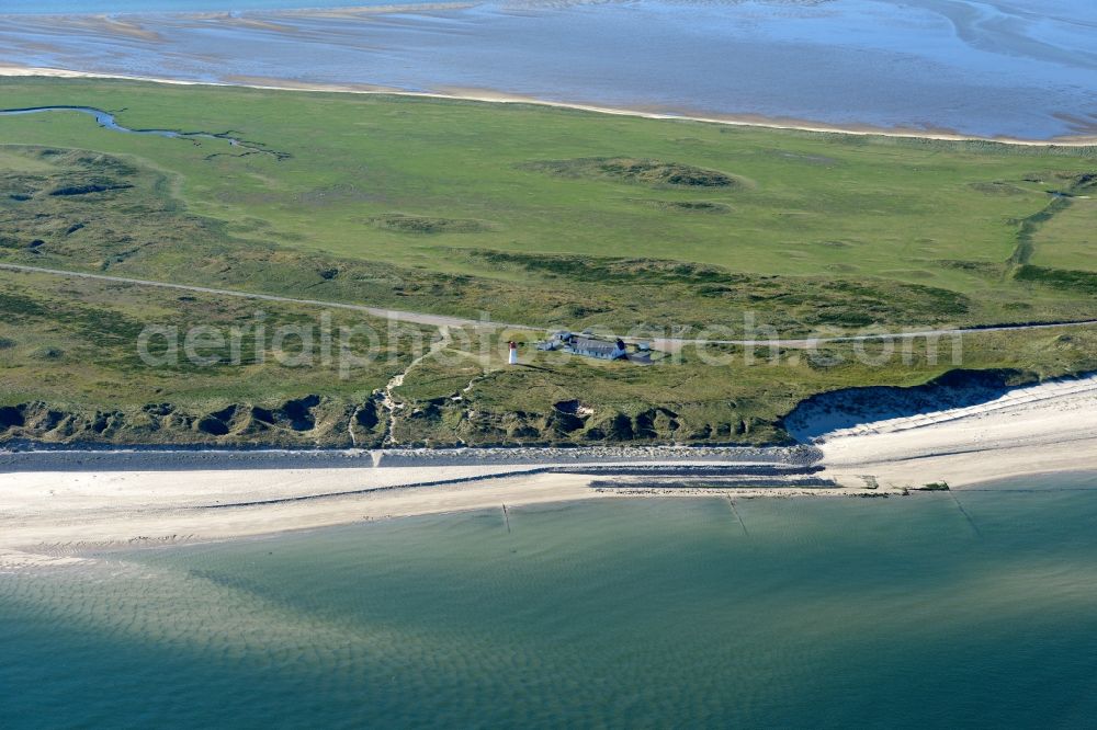 Aerial image List - Coastline on the sandy beach of North sea island Sylt in List in the state Schleswig-Holstein