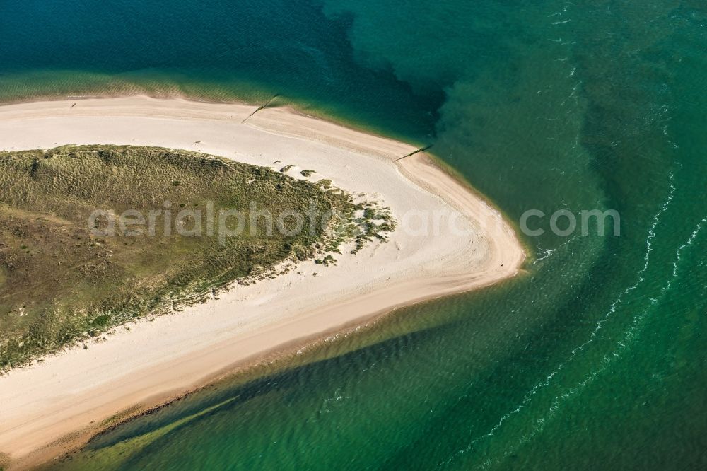 Aerial image List - Coastline on the sandy beach of North sea island Sylt in List in the state Schleswig-Holstein