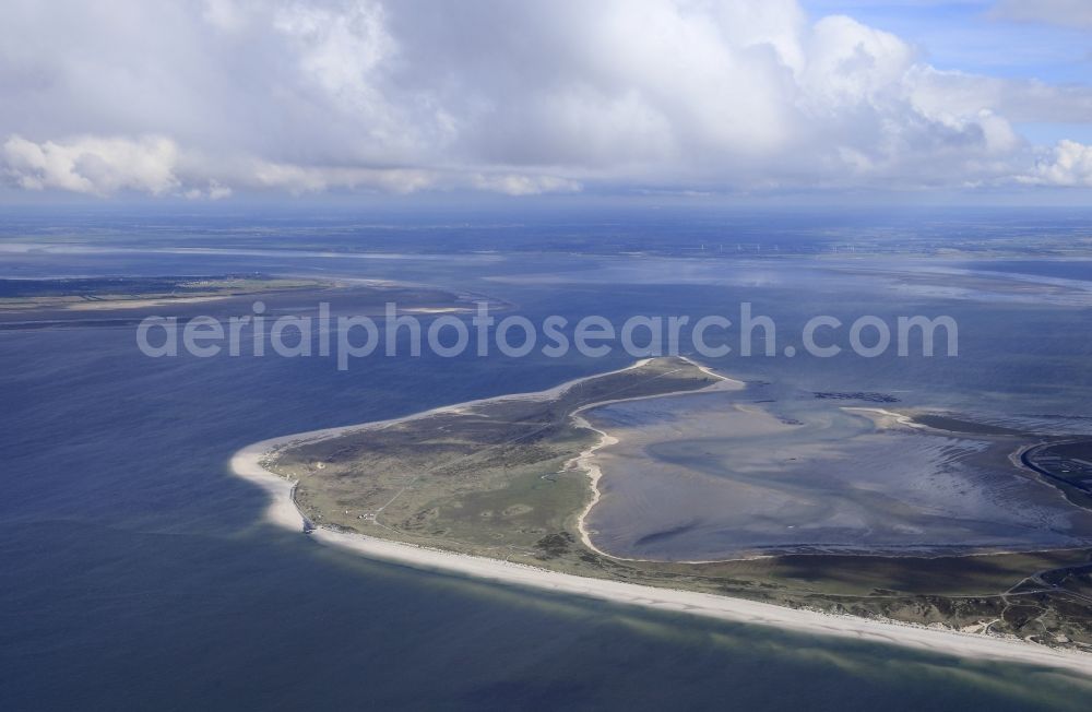 Aerial image Sylt - Coastline on the sandy beach of Nordsee in Sylt in the state Schleswig-Holstein