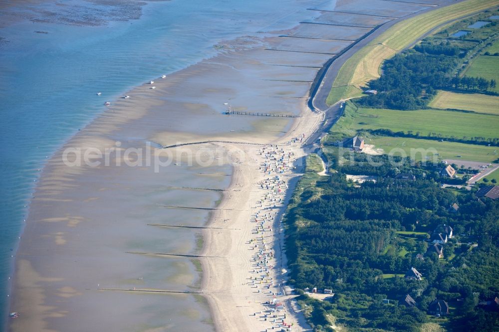 Aerial photograph Utersum - Coastline on the sandy beach of North Sea in Utersum in the state Schleswig-Holstein