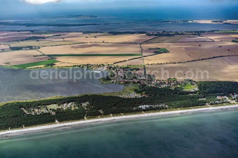 Aerial photograph Breege - Coastline on the sandy beach of Baltic Sea in Breege in the state Mecklenburg - Western Pomerania, Germany