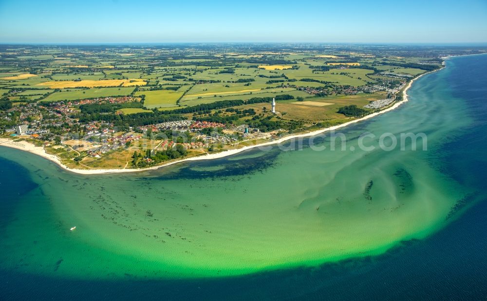 Neustadt in Holstein from the bird's eye view: Coastline on the sandy beach of Baltic sea in Neustadt in Holstein in the state Schleswig-Holstein