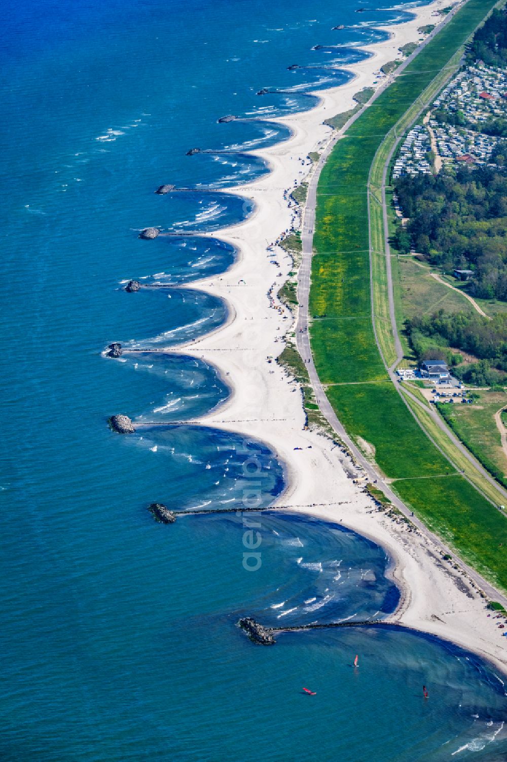 Aerial photograph Wisch - Zigzag coastline on the sandy beach of Ostsee- Kueste in Wisch in the state Schleswig-Holstein