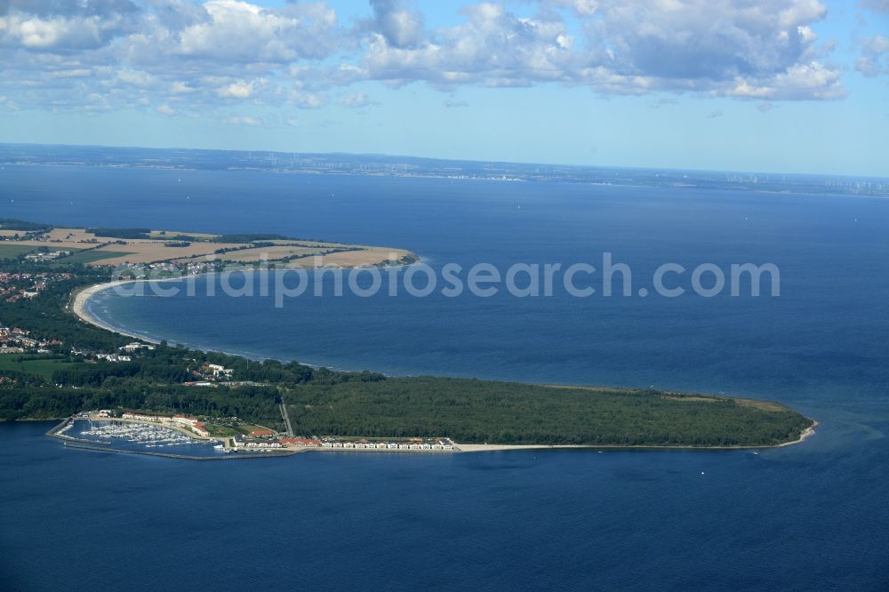 Ostseebad Boltenhagen from above - Coastline on the sandy beach of Baltic Sea in the Ostseebad Boltenhagen in the state Mecklenburg - Western Pomerania