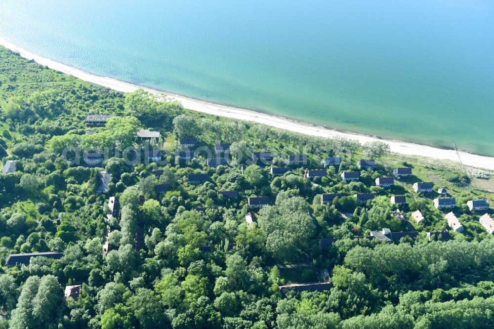 Aerial image Rerik - Coastline on the sandy beach of Baltic Sea in Rerik in the state Mecklenburg - Western Pomerania, Germany