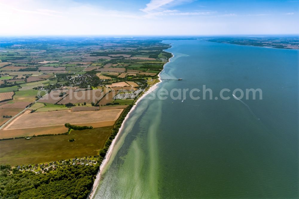 Aerial photograph Surendorf - Coastline on the sandy beach of Baltic Sea in Surendorf in the state Schleswig-Holstein, Germany