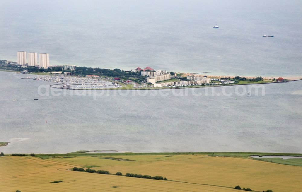 Aerial image Fehmarn - Coastline on the sandy beach of Suedstrand in Fehmarn in the state Schleswig-Holstein