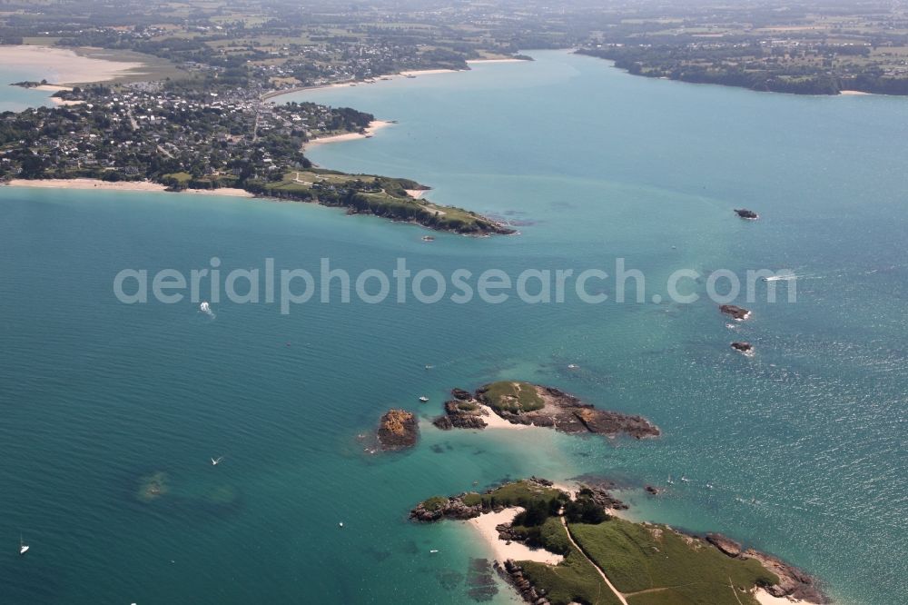 Saint-Jacut-de-la-Mer from the bird's eye view: Coastal area of the Saint-Jacut-de-la-Mer peninsula in Brittany, France. In the background the Pointe du Chevet