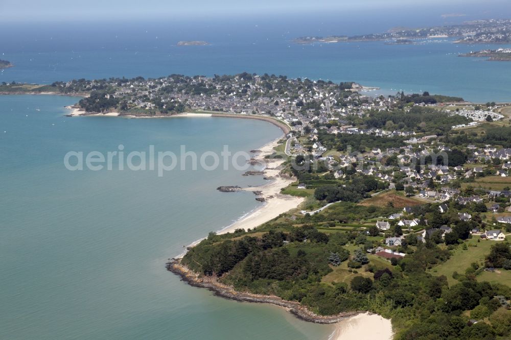 Aerial image Saint-Jacut-de-la-Mer - Coastal area of the Saint-Jacut-de-la-Mer peninsula in Brittany, France. In the background the Pointe du Chevet