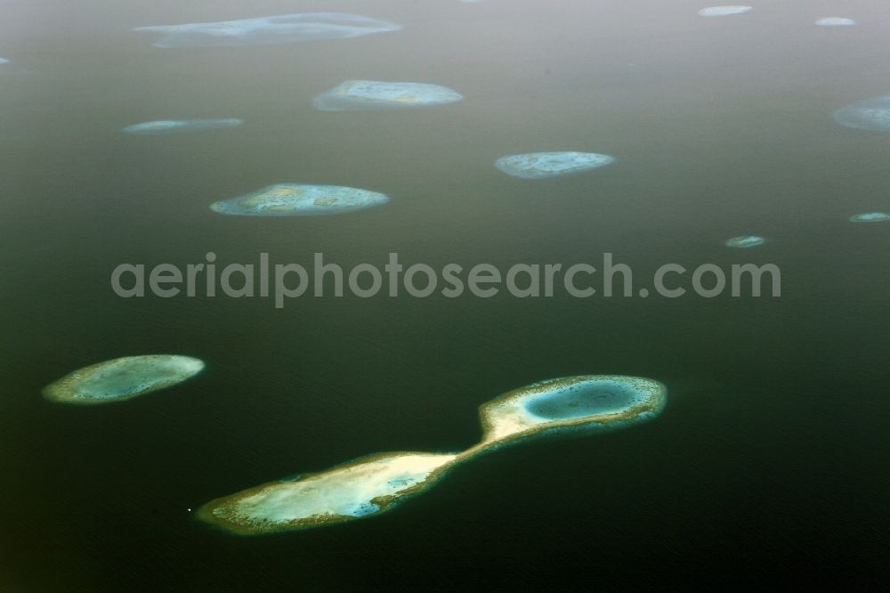 Aerial image Dharanboodhoo - Coastal Indian Ocean - island in Dhahran Boodhoo in Central Province, Maldives