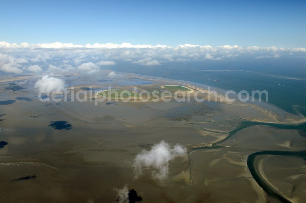 Nigehörn from above - North Sea coastal region of the conservation reserve and bird sanctuary - island in Nigehoern in state of Hamburg