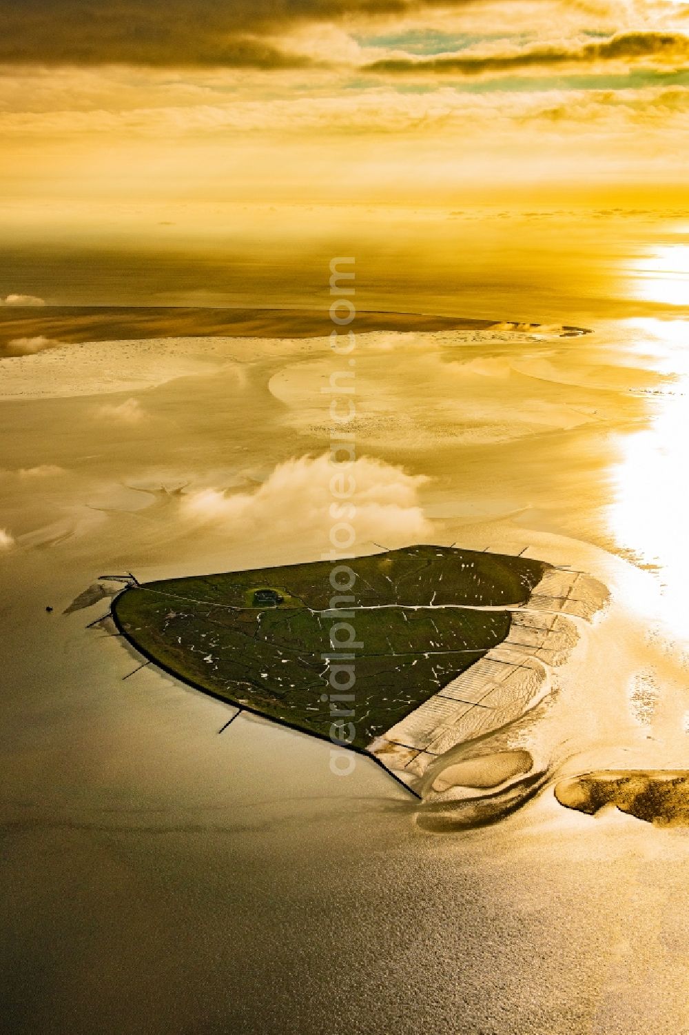 Aerial photograph Süderoog - Coastal area of a??a??the North Sea - Hallig Suederoog in the Wadden Sea in the state Schleswig-Holstein, Germany