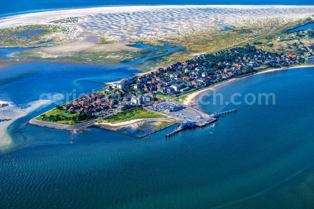 Wittdün auf Amrum from the bird's eye view: Coastal area of southern tip of the North Sea island Amrum and pier in the state Schleswig-Holstein