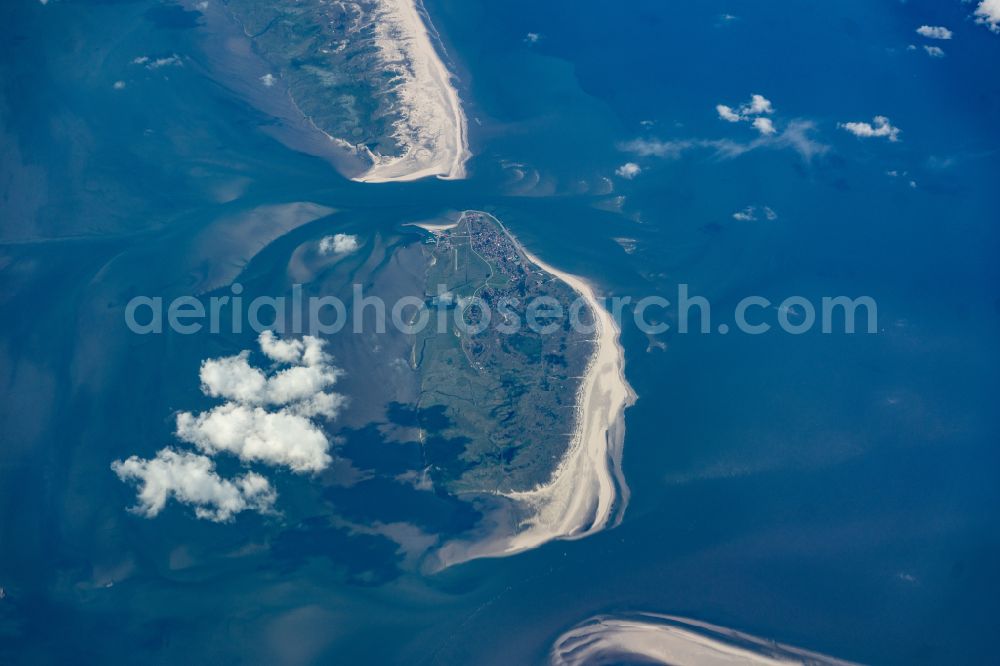 Baltrum from the bird's eye view: Coastal area North Sea - Island in Baltrum in the state Lower Saxony, Germany