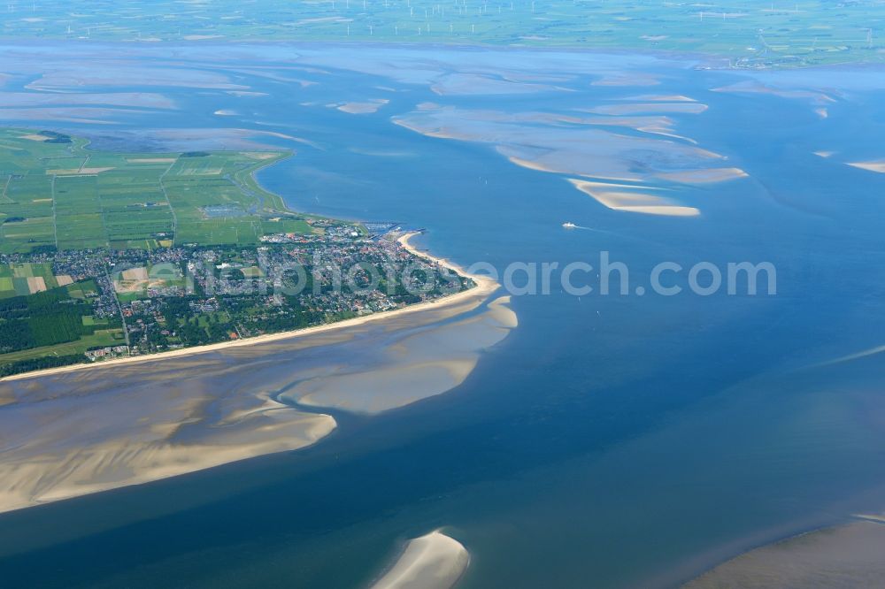 Föhr from the bird's eye view: Coastal area of the Nordsee - Island in Foehr in the state Schleswig-Holstein