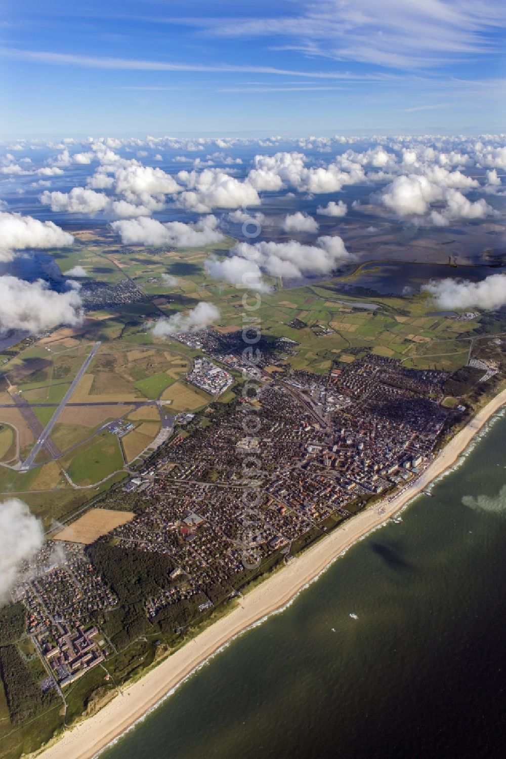 Aerial photograph Sylt - Coastal area of the North Sea - Island in the district Westerland in Sylt in the state Schleswig-Holstein