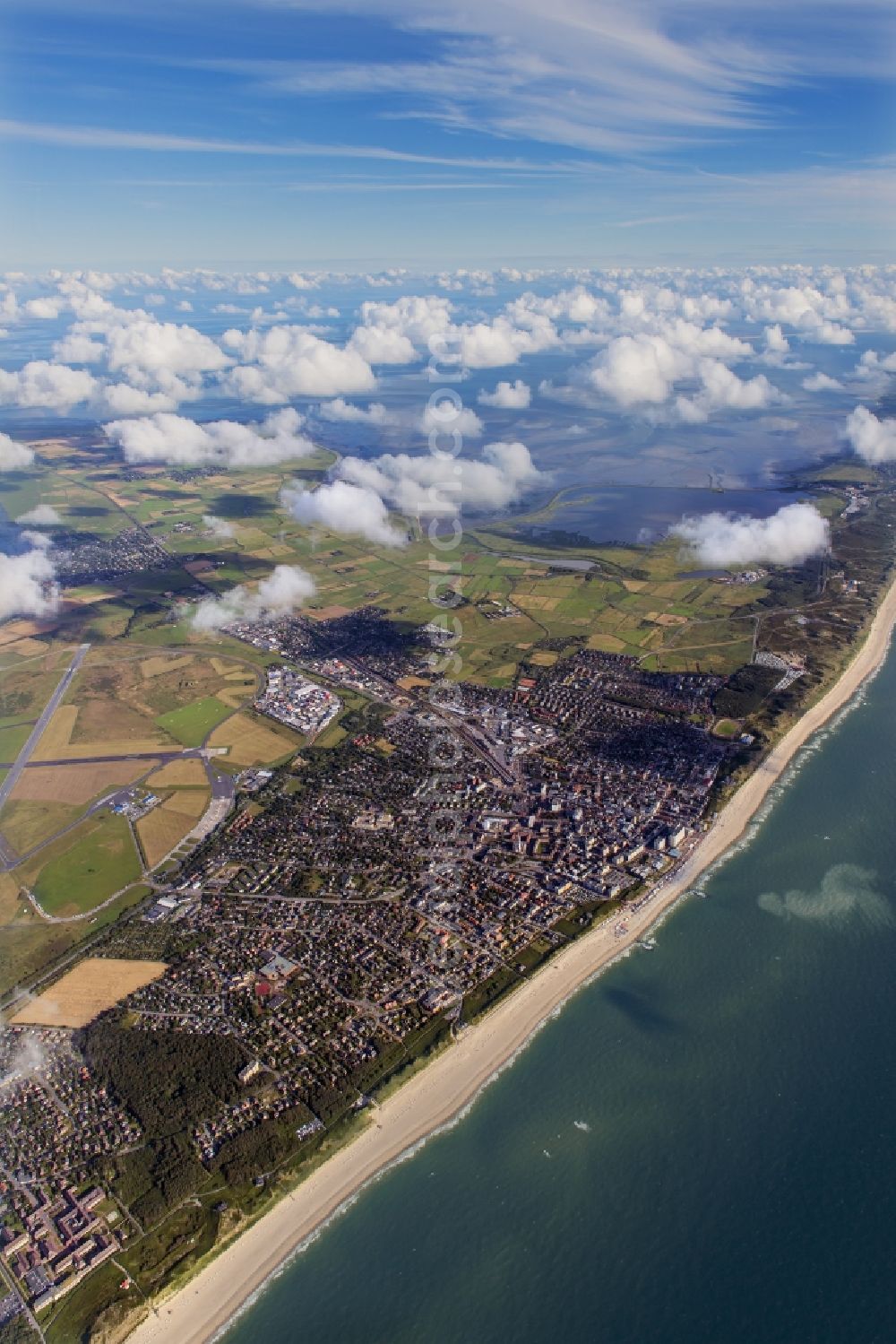 Sylt from above - Coastal area of the North Sea - Island in the district Westerland in Sylt in the state Schleswig-Holstein