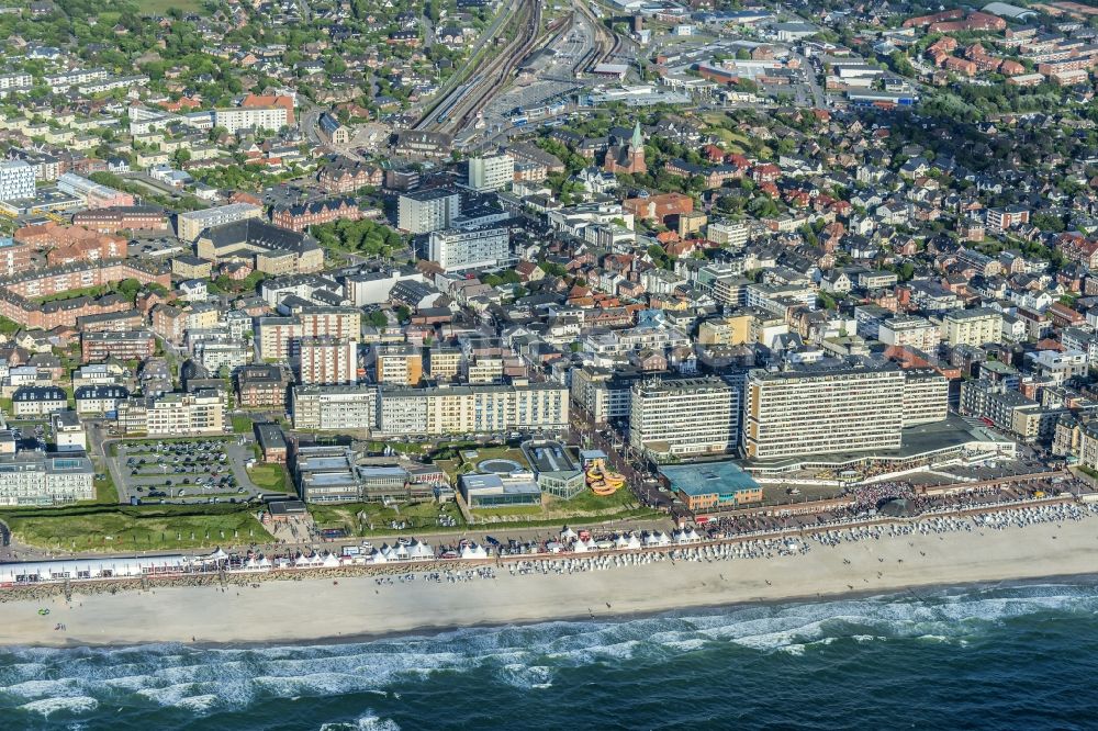 Sylt from the bird's eye view: Coastal area of the North Sea - Island in the district Westerland in Sylt in the state Schleswig-Holstein