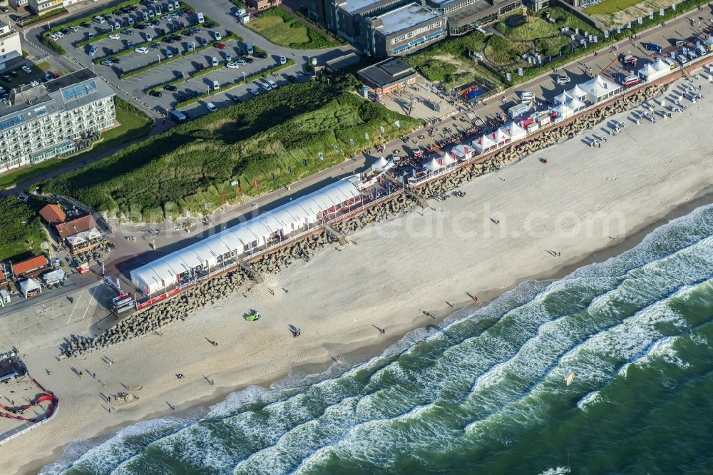 Sylt from the bird's eye view: Coastal area of the North Sea - Island in the district Westerland in Sylt in the state Schleswig-Holstein.Surf Weltcup