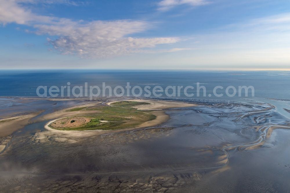 Nigehörn from the bird's eye view: Coastal area of the North Sea - Island in Scharhoern in the state Hamburg