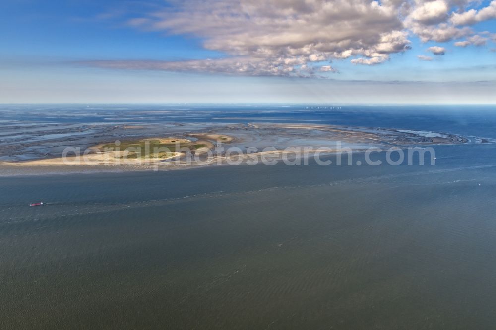 Nigehörn from the bird's eye view: Coastal area of the North Sea - Island in Scharhoern in the state Hamburg