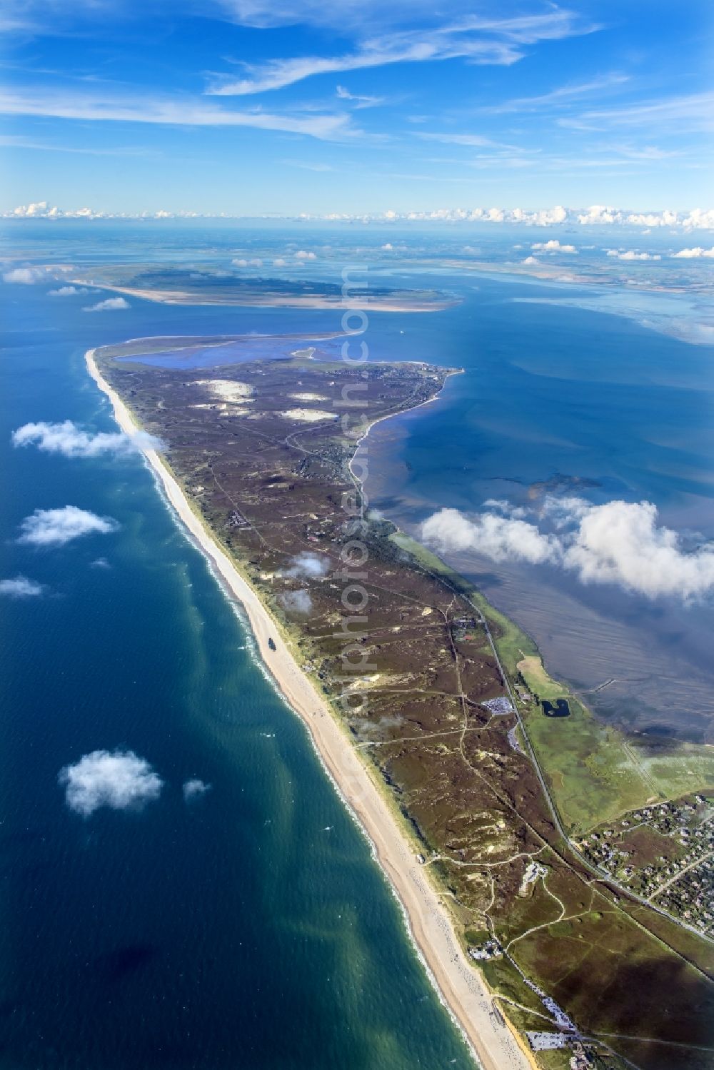 Aerial image List - Coastal area of the North Sea - Island Sylt city List in the state Schleswig-Holstein