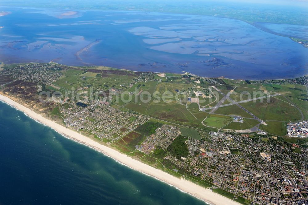 Wenningstedt (Sylt) from above - Coastal area of the North Sea - Island in Wenningstedt (Sylt) in the state Schleswig-Holstein