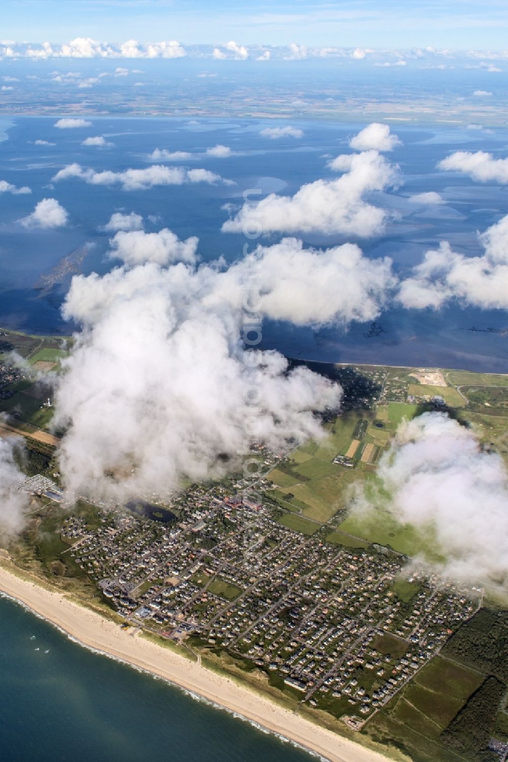 Aerial image Wenningstedt (Sylt) - Coastal area of the North Sea - Island in Wenningstedt (Sylt) in the state Schleswig-Holstein