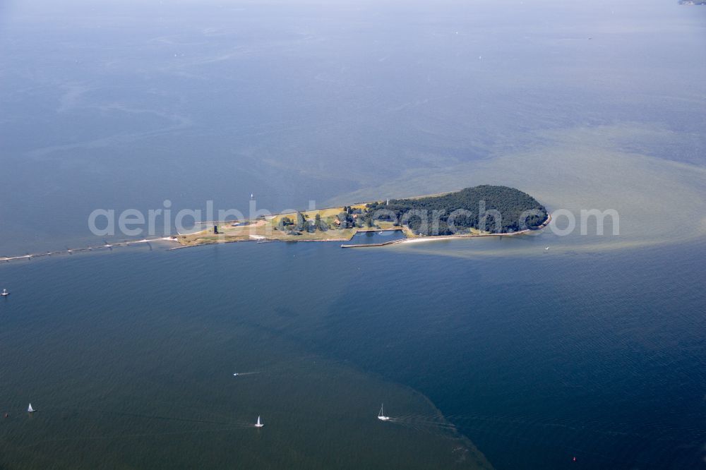 Aerial image Kröslin - Coastal area of Baltic Sea - island Ruden in Kroeslin in the state Mecklenburg - Western Pomerania, Germany