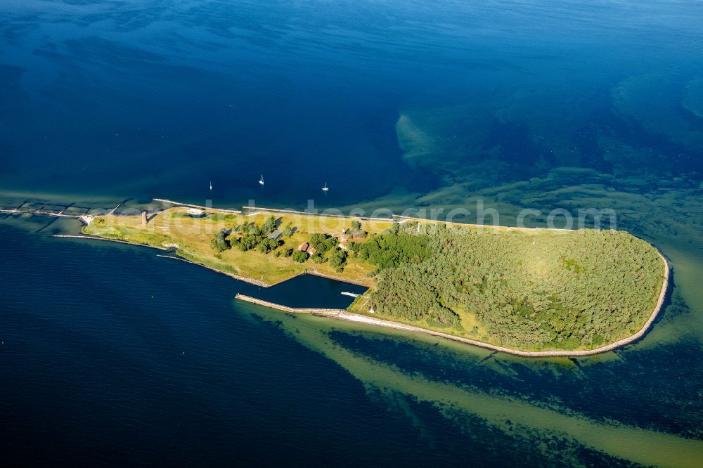 Aerial photograph Kröslin - Coastal area of Baltic Sea - island Ruden in Kroeslin in the state Mecklenburg - Western Pomerania, Germany