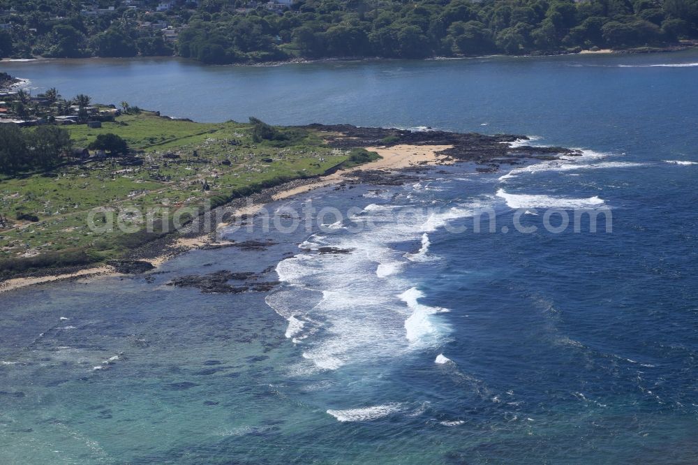 Aerial photograph Surinam - Graveyard at the beach, lagoon and coral reef at Surinam on the south coast of the island Mauritius in the Indian Ocean