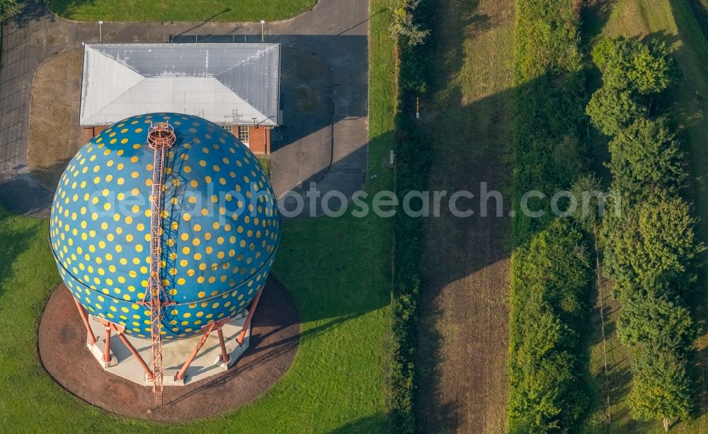 Aerial photograph Gelsenkirchen - Ball gas tank at the Adenauerallee in Gelsenkirchen in the state of North Rhine-Westphalia, Germany