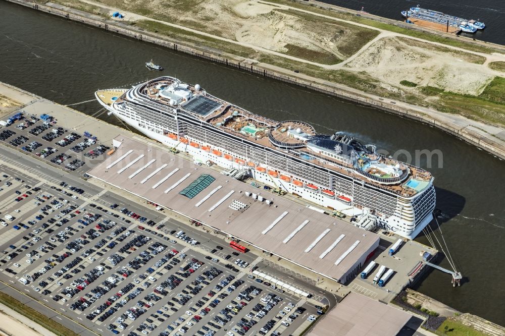 Aerial photograph Hamburg - Kuhwerder and cruise Terminal MSC Preziosa in Hamburg-Mitte / Steinwerder. A project of the Hamburg Port Authority HPA
