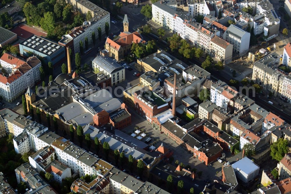 Aerial photograph Berlin Prenzlauer Berg - Kulturbrauerei Berlin evolved from a brewery to a cultural place. It contains a cinema, theatre, rehearsal rooms, and venues like the so called Kesselhaus or Frannz Klub and much more. It is situated near Schoenhauser Allee