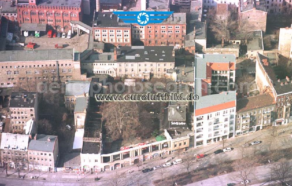 Berlin - Prenzlauer Berg from above - Kultureinrichtung Pfefferberg an der Schönhauser Allee.