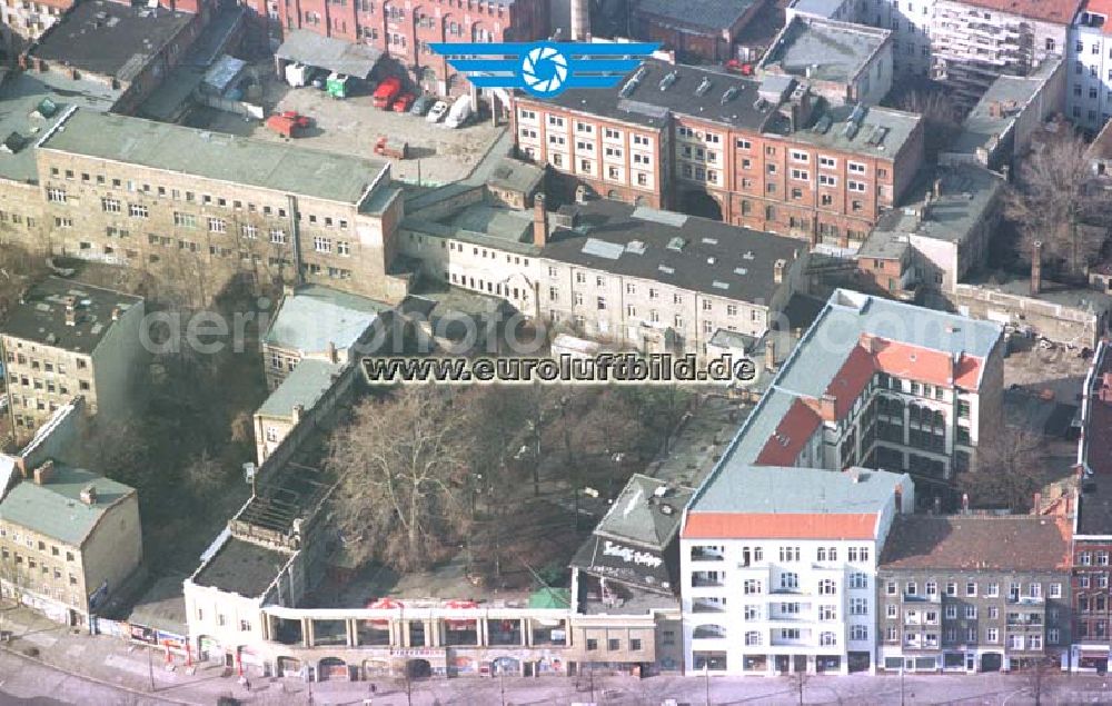 Berlin - Prenzlauer Berg from the bird's eye view: Kultureinrichtung Pfefferberg an der Schönhauser Allee.