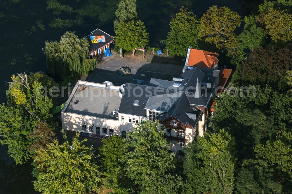 Aerial photograph Leipzig - Building of the culture house Kulturwerkstatt KAOS in the district Altlindenau in Leipzig in the state Saxony, Germany