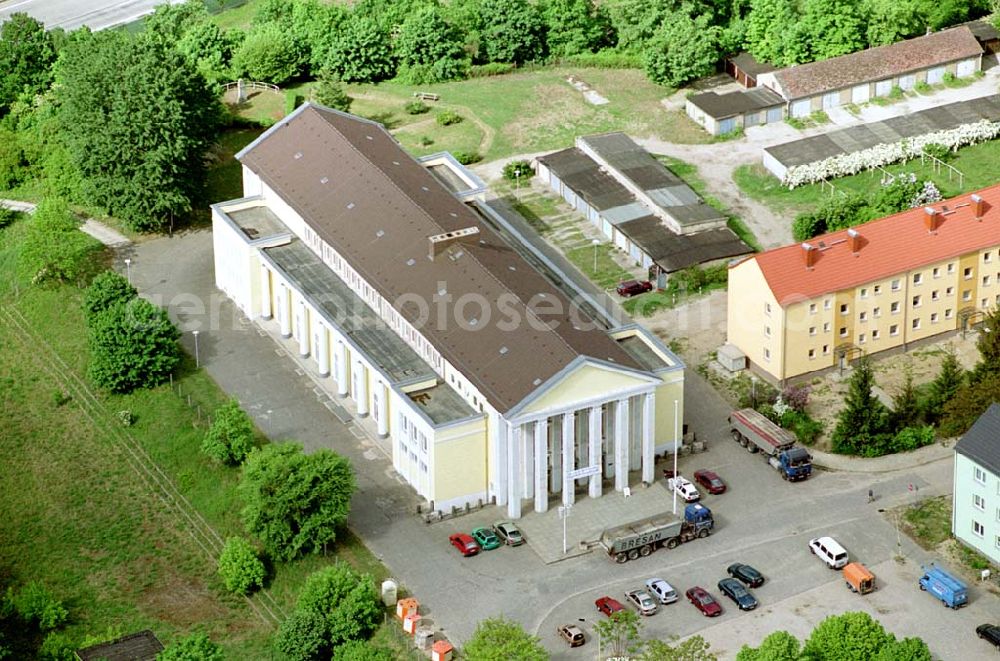 Rüdersdorf / Brandenburg from the bird's eye view: Kulturhaus Rüdersdorf. Datum: 16.05.03