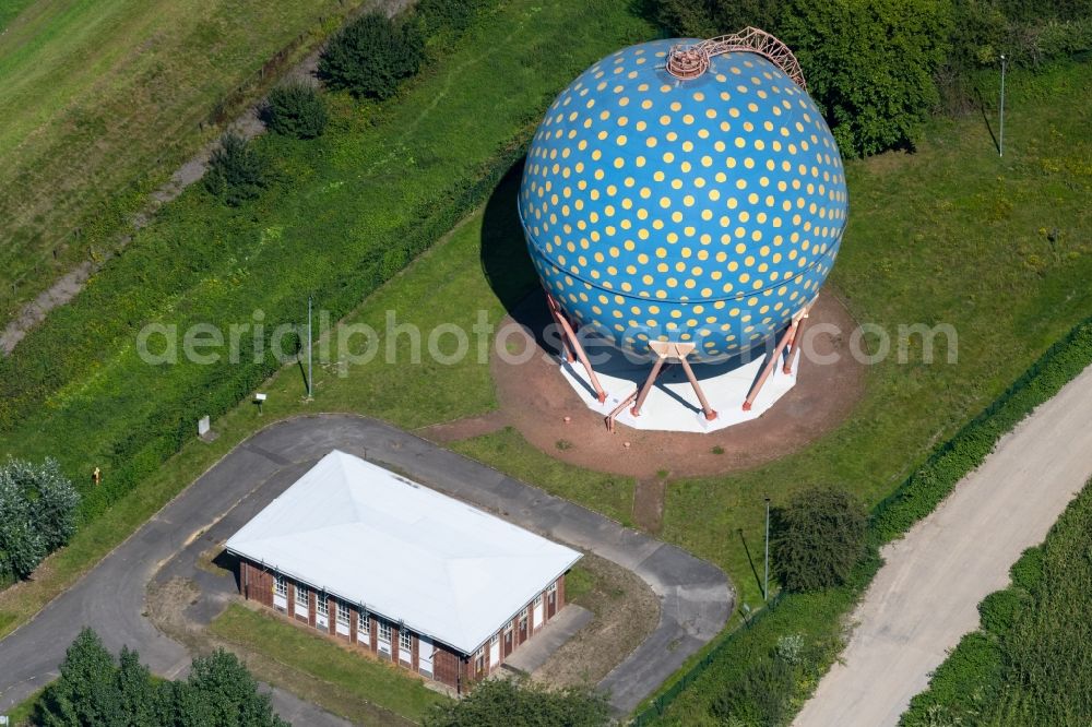 Gelsenkirchen from above - Outdoor art- installation Der Ball in the district Bismarck in Gelsenkirchen at Ruhrgebiet in the state North Rhine-Westphalia, Germany