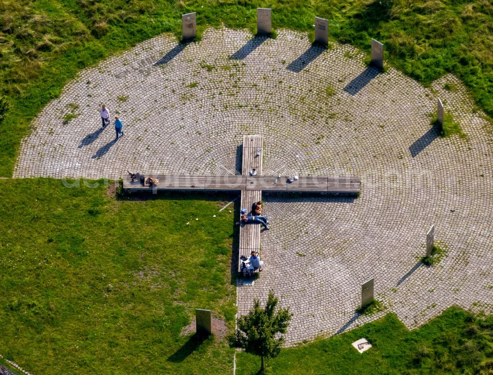 Aerial photograph Bochum - Art installation on the Tippelsberg in Bochum in North Rhine-Westphalia