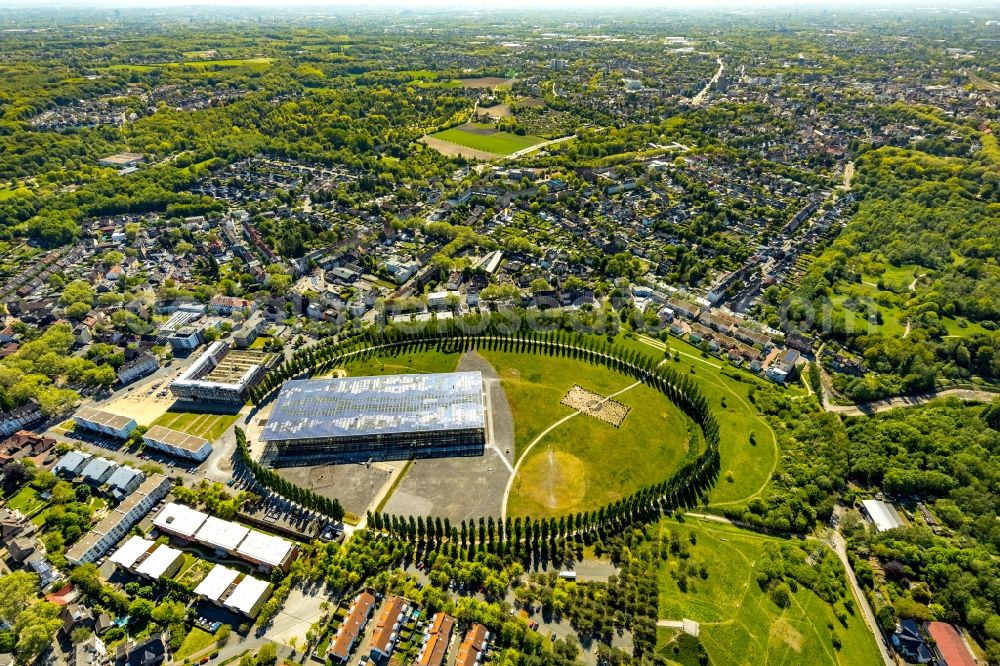 Herne from above - Art and landscape installation debris field of Hermann Prigann north of Mont-Cenis Academy in Herne in the state of North Rhine-Westphalia