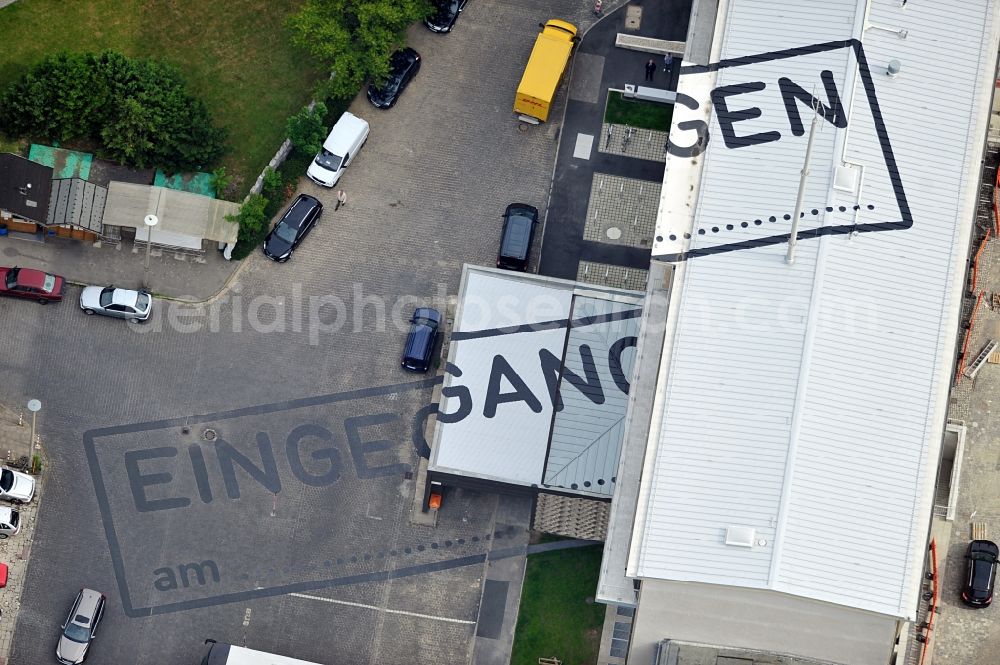 Aerial image Berlin - Top view of an art project on the roof and the forecourt of the Stasi Museum on Rusch St. between Normannen St. and Frankfurter Allee