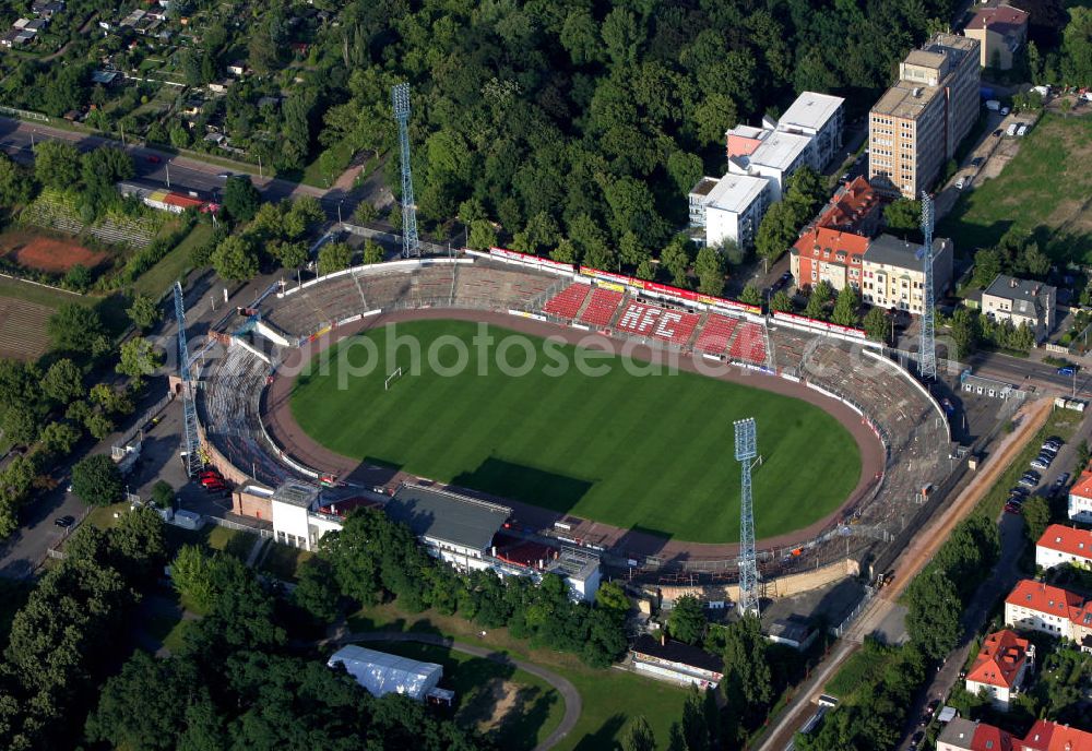 Halle Saale from the bird's eye view: Blick auf das Kurt Wabbel Stadion dem Heimstadion des HFC. View of the Kurt Wabbel stadium, is the home stadium of the HFC