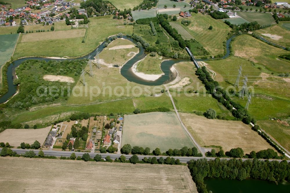 Aerial photograph Hamm - Curves in the course of the river the lip on the lip Meadows near Hamm in North Rhine-Westphalia