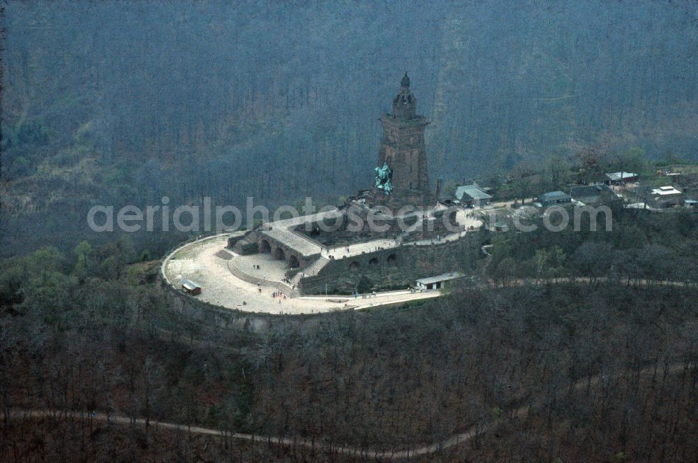 Bad Frankenhausen from above - Blick auf das Kyffhäuserdenkmal in Bad Frankenhausen. Das Kyffhäuserdenkmal (auch Barbarossadenkmal oder Kaiser-Wilhelm-Denkmal) auf der Bad Frankenhausen Kuppe des Kyffhäuserberges wurde 1890 bis 1896 zu Ehren von Kaiser Wilhelm I. errichtet. View of the Kyffhäuser monument in Bad Frankenhausen. The Kyffhäuser monument (also Barbarossa Monument or Kaiser-Wilhelm-monument) on the top of the Bad Frankenhausen Kyffhäuser mountain was built from 1890 to 1896 in honor of Kaiser Wilhelm I..