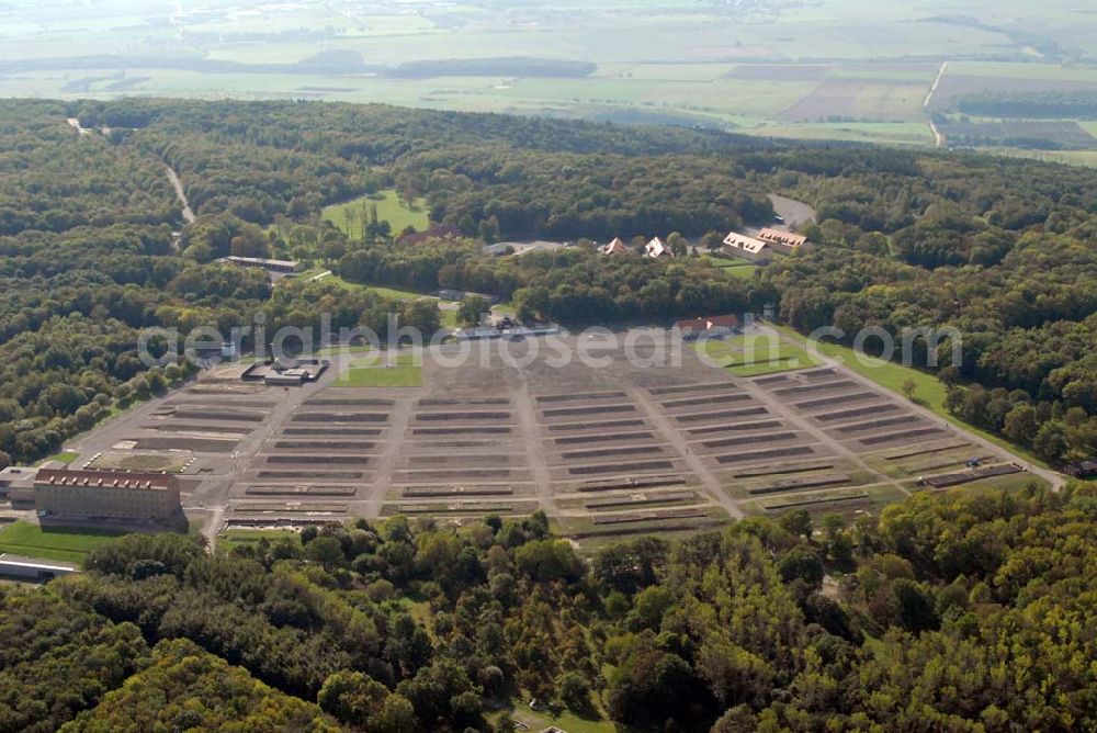 Weimar from above - Blick auf das Konzentrationslager Buchenwald, eines der größten Konzentrationslager auf deutschem Boden. Es wurde zwischen Juli 1937 und April 1945 auf dem Ettersberg bei Weimar als Arbeitslager betrieben. Anschrift: Gedenkstätte Buchenwald, 99427 Weimar-Buchenwald; Tel. 03643/4300;