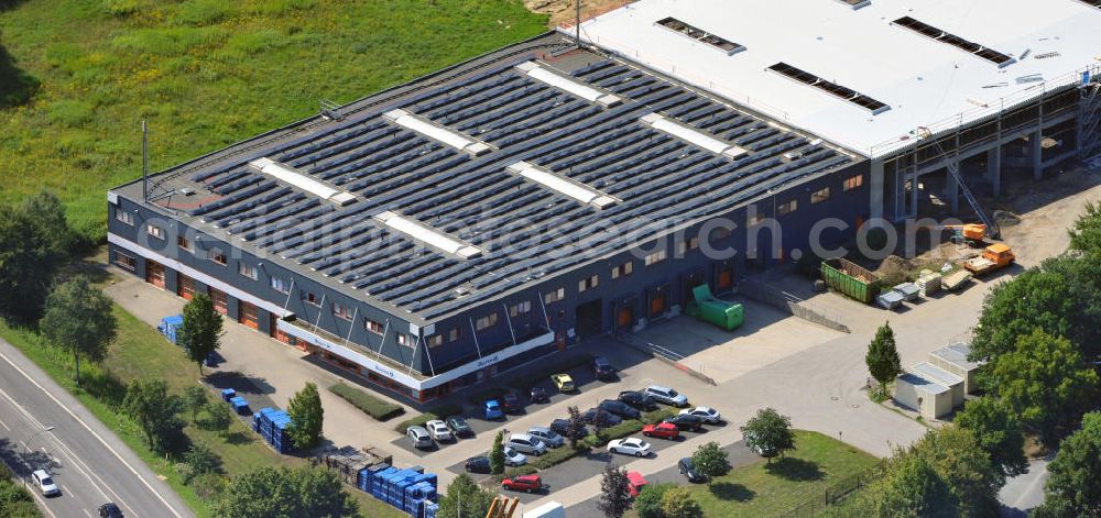 Bergkamen from above - Lager- und Produktionshalle an der Rünther Straße 120 in Bergkamen in Nordrhein-Westfalen / North Rhine-Westphalia. Ein Projekt der Unternehmensgruppe Markus Gerold. Mieter ist die Finnveden Bulten GmbH.